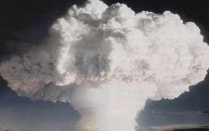 Người Nga hoảng hồn vì đám mây 'hạt nhân' choáng ngợp bầu trời