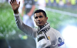 TIẾT LỘ: Ronaldo có thể 'phản bội' Real để đầu quân cho Barca