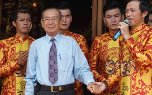 VIDEO: Những lời gan ruột của Hoài Linh ngày khánh thành đền thờ Tổ