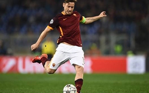 VIDEO: Totti kiến tạo SIÊU ĐẲNG trong trận Roma thắng Crotone 4-0