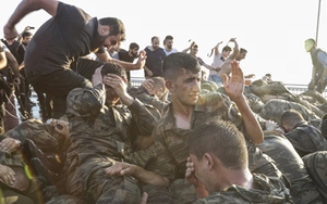 Vụ đảo chính ở Thổ Nhĩ Kỳ: Hy Lạp bác đơn xin tị nạn của binh sĩ tham gia đảo chính