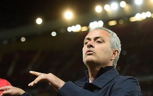 Mourinho: 'Lịch thi đấu của Man United là món quà chứa chất độc'