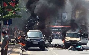VIDEO: Taxi phát nổ, ô tô, xe máy bốc cháy, 2 người tử vong