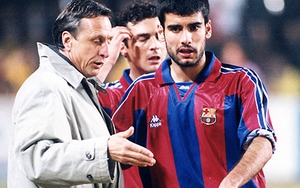 Pep Guaridola từng được 'Thánh' Cruyff cứu vớt tại Barcelona