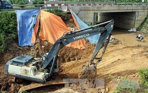 Đường ống nước sông Đà vỡ lần thứ 20