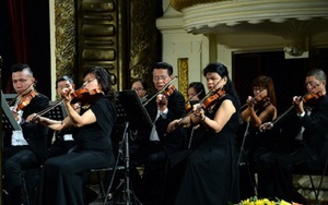 Bất ngờ khi 'Cụ Rùa' xuất hiện tại đêm mở màn Festival Âm nhạc mới Á - Âu 2016