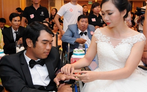 Chùm ảnh: Lễ cưới tập thể dành cho 60 cặp đôi khuyết tật