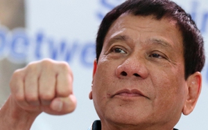 'Bỏ Mỹ theo Trung Quốc', Tổng thống Duterte hi sinh những gì?