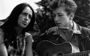 Đằng sau giải Nobel của Bob Dylan: Giữa những tiếng la ó