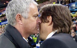 Mourinho tố Conte cố tình sỉ nhục mình sau màn ăn mừng quá khích