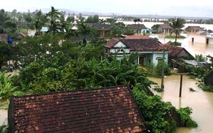 Trưởng thôn thu tiền chia lại: Cứu trợ cần đến đúng địa chỉ