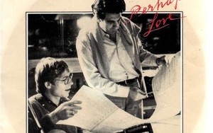 'Perhaps Love' - Hai gã trung niên hát 'bản tình ca lạ lùng'