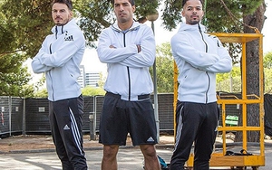 Luis Suarez phá kỉ lục thế giới sau pha hãm bóng điệu nghệ từ độ cao 30m