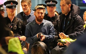 Messi suýt tẩn cầu thủ Man City sau trận thua của Barca