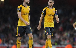 Cựu sao Man United hết lời ca ngợi cặp trung vệ của Arsenal