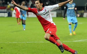 HLV Alfred Riedl gọi 'sao' đá ở Hà Lan về đấu tuyển Việt Nam