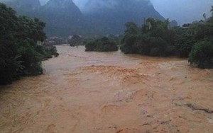 Phú Yên: 2 người mất tích do lũ cuốn