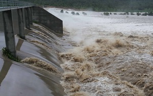 CẬP NHẬT: Mưa lớn còn kéo dài 2 ngày; cảnh báo ngập lụt nghiêm trọng