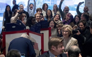 Bầu cử Mỹ: Phe Dân chủ hy vọng chiến thắng 'kép' ở cả Nhà Trắng và Thượng viện