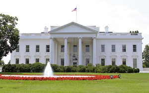 Tân Tổng thống phải trả chi phí dọn đồ đến Nhà Trắng