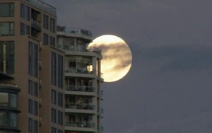 VIDEO: Cận cảnh 'Siêu Trăng' lớn nhất trong vòng gần 70 năm qua