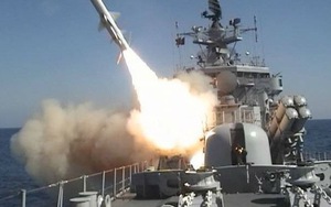 VIDEO độc: Tên lửa hành trình Nga đang phóng đỏ rực trời Syria