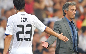 Man United cần Oezil, hay chiêu trò của Mourinho?