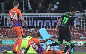 Roy Keane: 'John Stones phòng ngự như một đứa trẻ'