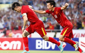 Văn Quyết sinh nhật trực tuyến với con trai, Nguyên Mạnh khoe ảnh con gái