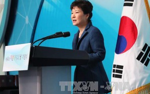 Tổng thống Hàn Quốc từ chối thẩm vấn vụ bê bối chính trị