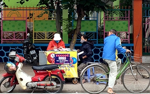 Xổ số điện toán Mega 6/45 Vietlott 'xách tay' bán như tôm tươi ở Hà Nội