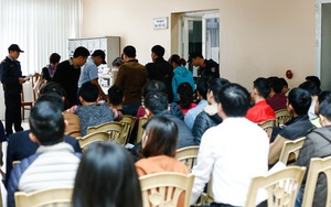 'Sốt vé' Việt Nam - Indonesia ngay trong trụ sở VFF