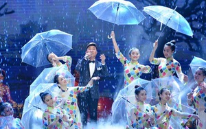 Mưa Huế rơi trên sân khấu Nhà hát Lớn Hà Nội