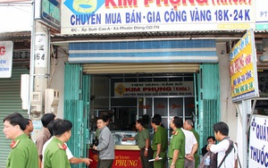 Hai nghi can trong vụ cướp tiệm vàng táo tợn giữa ban ngày ra đầu thú