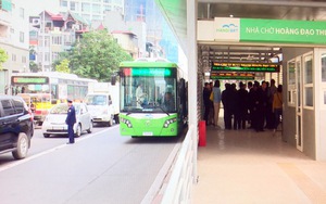 Cần biết về buýt nhanh BRT Hà Nội: Hướng tuyến, giá vé, thời gian miễn phí