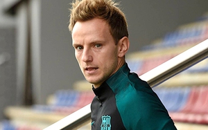 Ivan Rakitic đang chờ Man United và Juve giải cứu