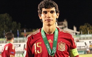 Jesus Vallejo sẽ thay Pepe: Từ cậu sinh viên đến Hierro mới