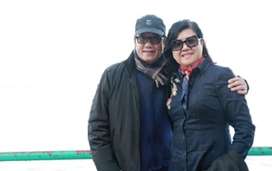 Elvis Phương 'lượn' Hồ Tây trước khi trình diễn tại Nhà hát Lớn