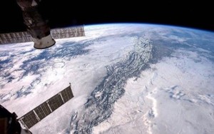 CHOÁNG NGỢP: Trái đất đẹp mê hồn nhìn từ trạm vũ trụ quốc tế ISS