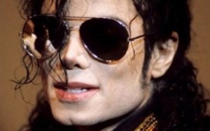 Con gái Michael Jackson phản ứng dữ dội vì tạo hình bố trong 'phim nhái'