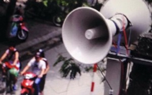 Loa phường: Biết rút lui đúng lúc/ Càng đáng được tôn vinh