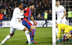 Vì sao Premier League mùa này bùng nổ bàn thắng?