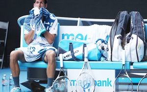 SỐC: Djokovic gục ngã trước tay vợt hạng 117 thế giới