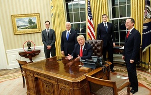 Vừa nhậm chức, Tổng thống Trump thẳng tay 'quẳng' thảm ông Obama từng dùng