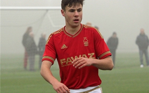 Liverpool quyết đấu với Man United vì một cái tên mới 17 tuổi