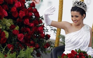 Ngắm trước vườn hồng tuyệt sắc trong Lễ hội hoa hồng Bulgaria tại Hà Nội