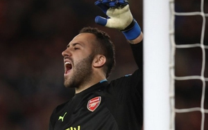 Wenger gây sốc khi ‘trảm’ Cech, trao niềm tin nơi Ospina