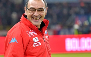 Maurizio Sarri: Giống Mourinho, quản lý bóng đá kiểu ngân hàng