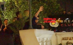 Seungri trong vòng vây của fan tại Club ở Hà Nội