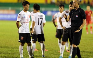 Long An chưa phải là duy nhất, từng có đội tự đá về lưới nhà và thua... 0-149